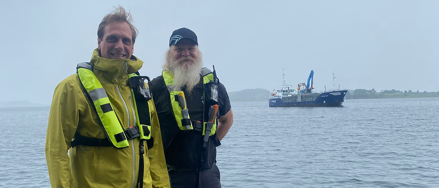 Bastiaan van Tilburg, CEO Skretting, og Rune Arild Heim, driftsleder Alsaker Fjordbruk lokalitet Rossholmen